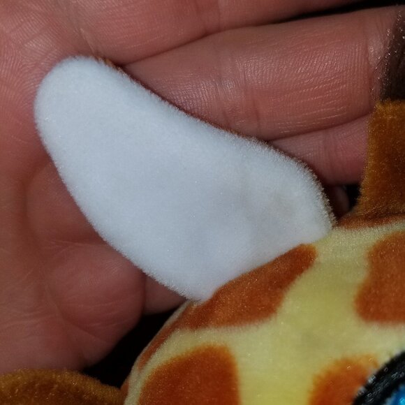 Peek-A-Boo Yellow Brown Giraffe Plush Lovey 5.5" Stuffed Animal Toy Ball - Picture 8 of 8